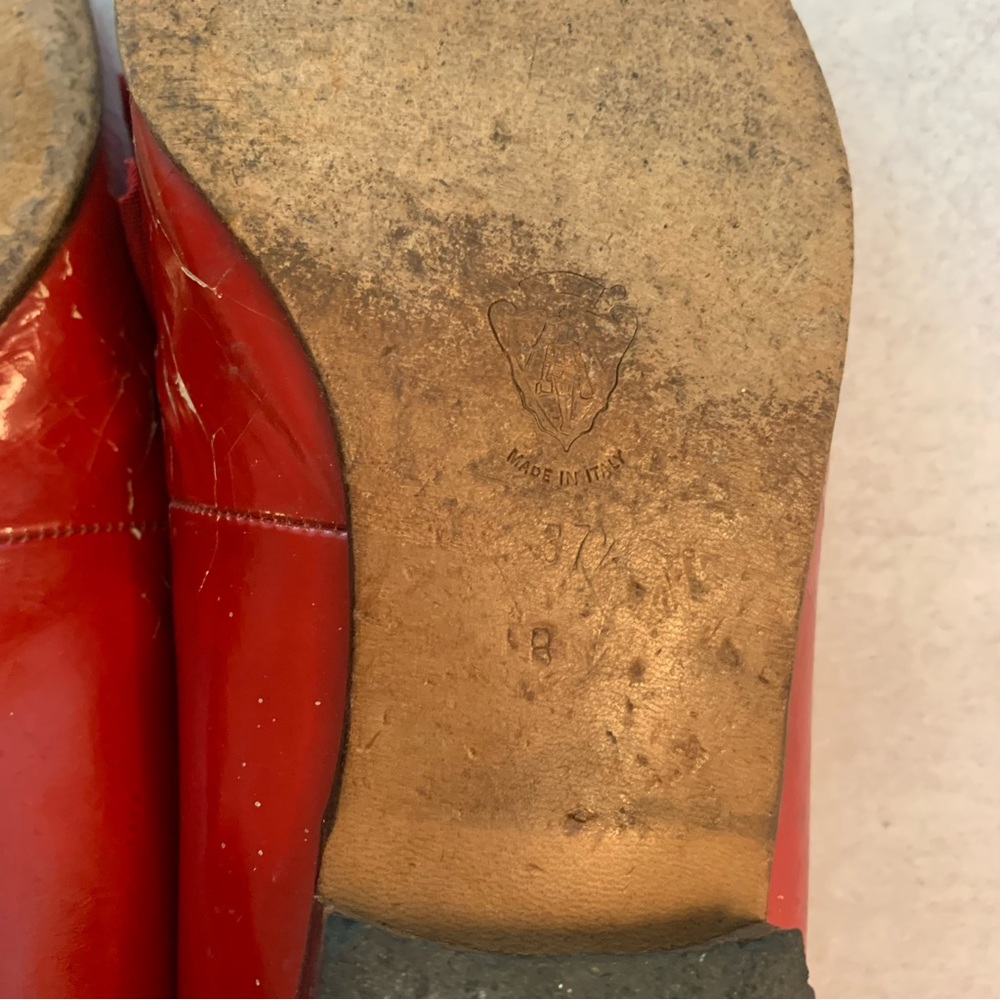 Gucci Vintage Rare Fine Red Shiny Patent Leather Bow Front Pointy loafers - Picture 10 of 16
